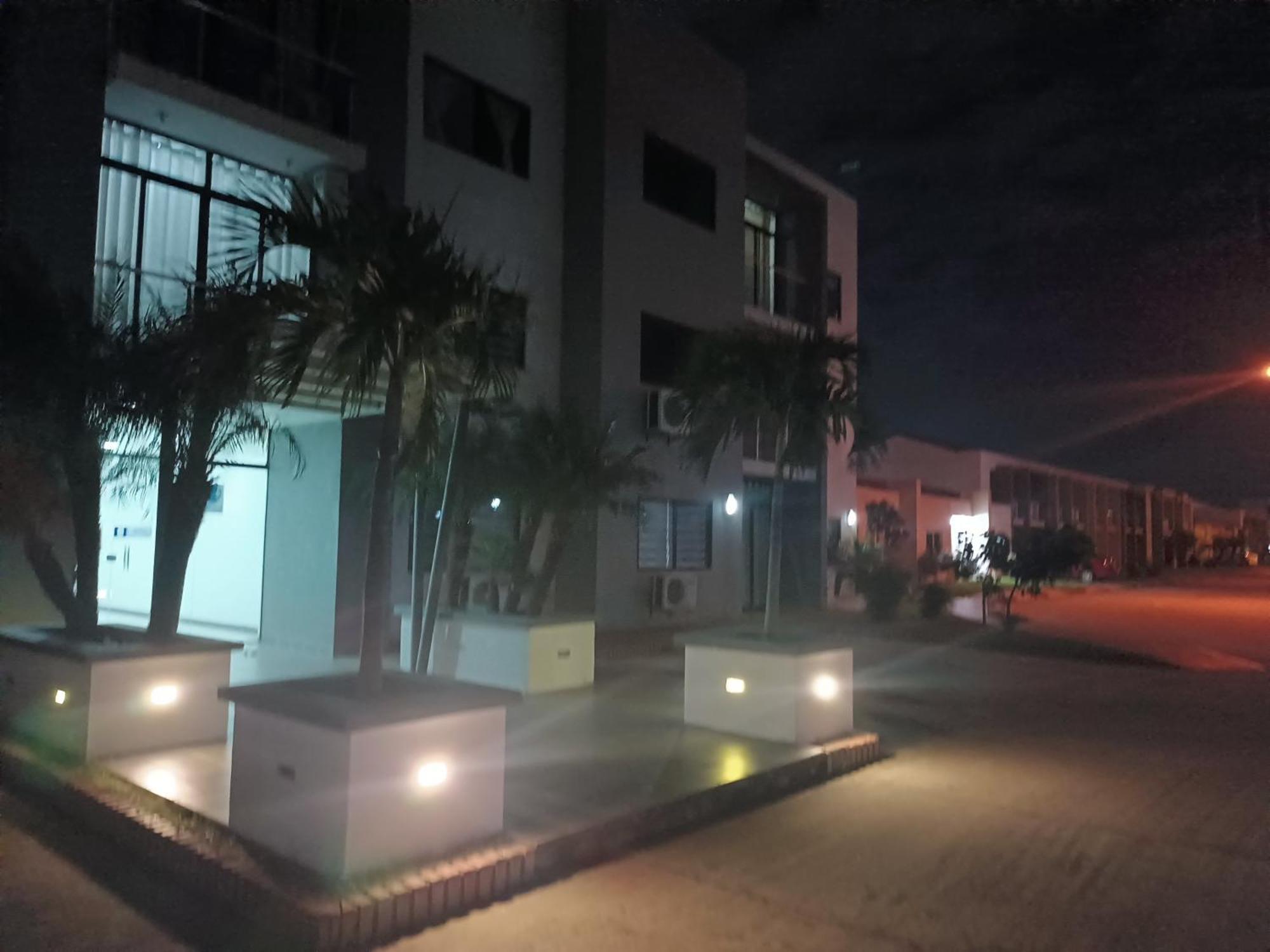 Despartamento Express Santa Cruz de La Sierra Exterior photo